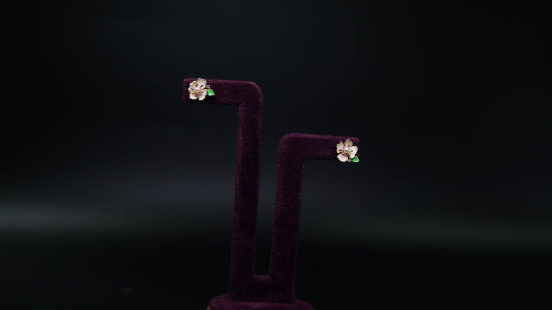 NYSHA CHAIN PENDANT SET