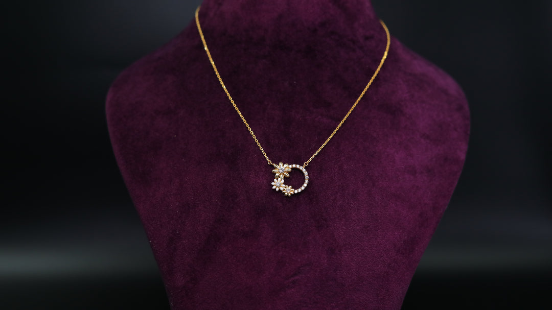 VANYA CHAIN PENDANT SET