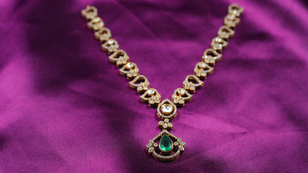 VITHISHA SHORT NECKLACE