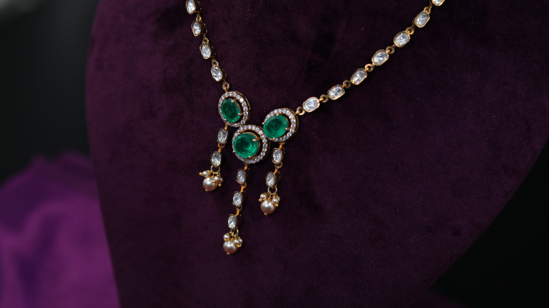 ANVIKA SHORT NECKLACE