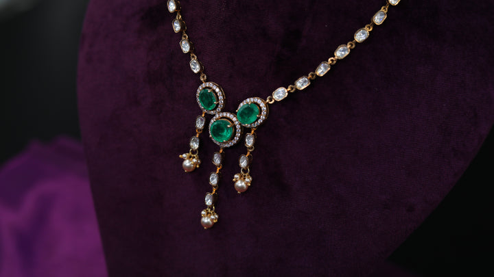 ANVIKA SHORT NECKLACE