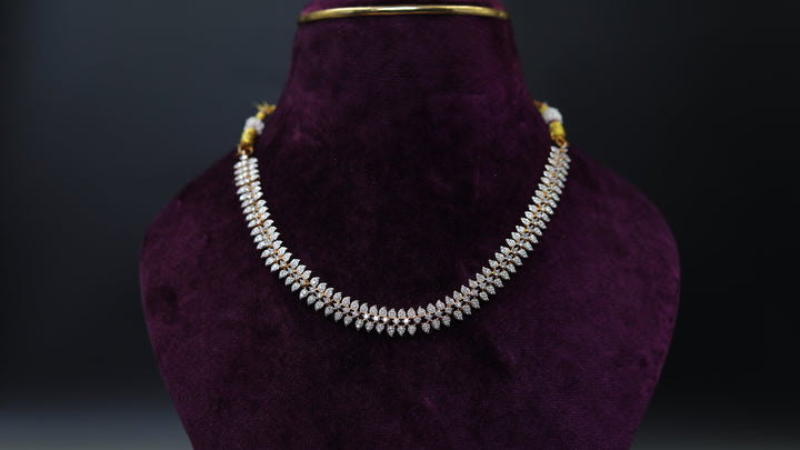 AAHIRA SHORT NECKLACE