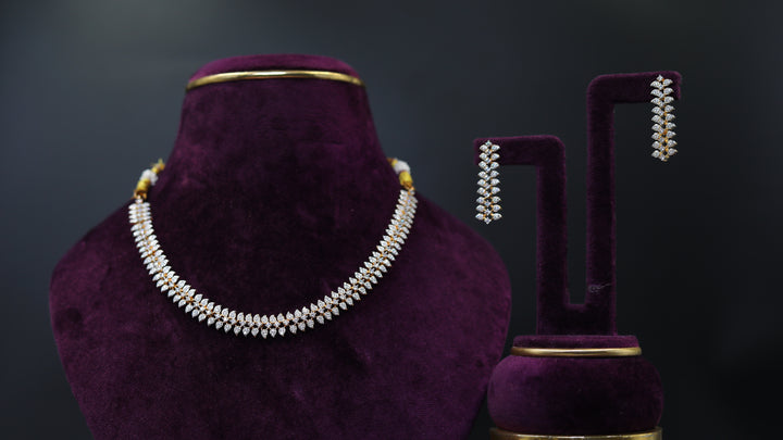 AAHIRA SHORT NECKLACE