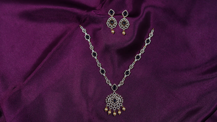 AKSHARA SHORT NECKLACE