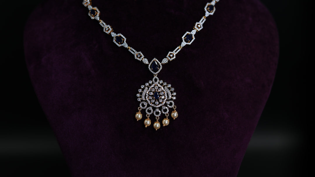 AKSHARA SHORT NECKLACE