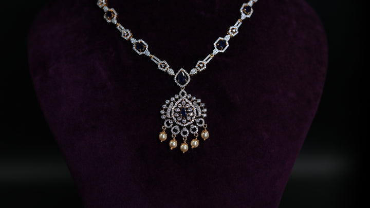 AKSHARA SHORT NECKLACE