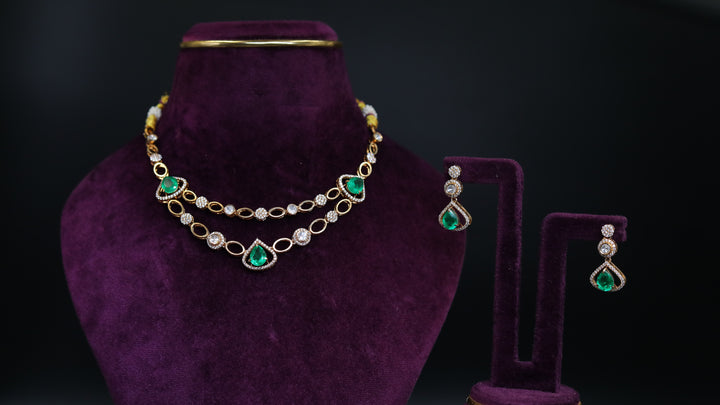 AAROHI SHORT NECKLACE