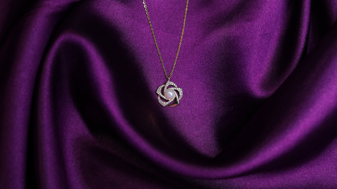 YAAL CHAIN PENDANT