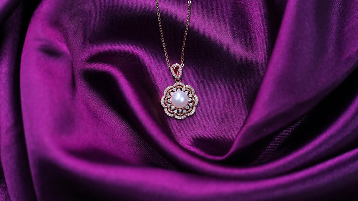 SHEENA CHAIN PENDANT