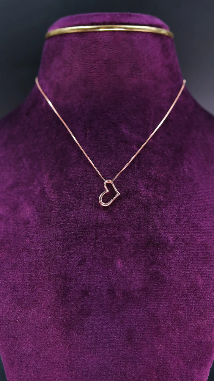 NIHARI CHAIN PENDANT