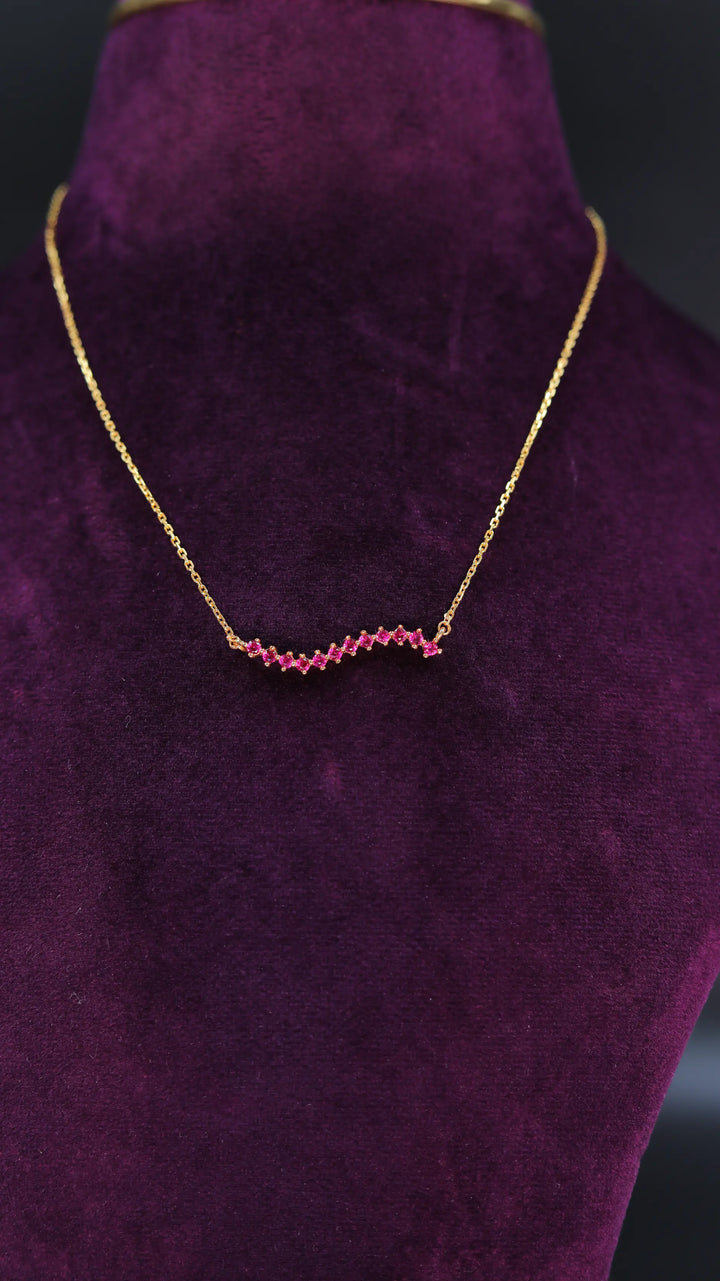 NIVA CHAIN PENDANT
