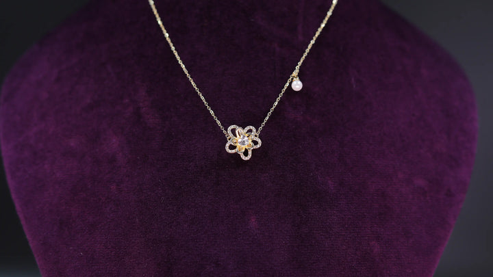 LUMA CHAIN PENDANT